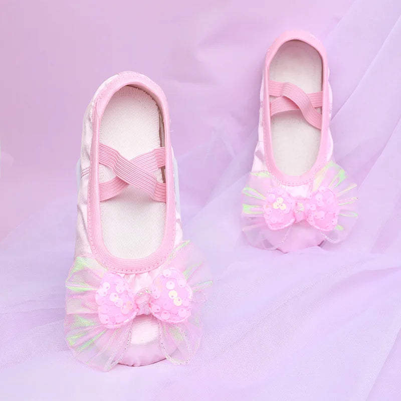 Satin Dance Shoes Women Soft Soles Children's Classical Ballet Dance Shoes Ballet Dancing Practice Performances Cat Claw Shoes